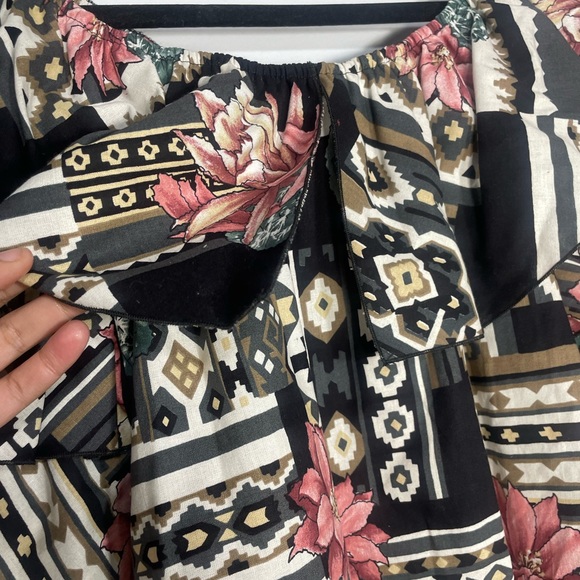 Back at the ranch printed off shoulder blouse - Picture 3 of 10